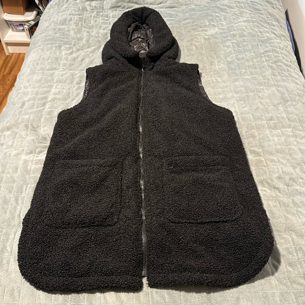 Sam Edelman Sherpa Puffer Vest, Hooded, Black, Size M